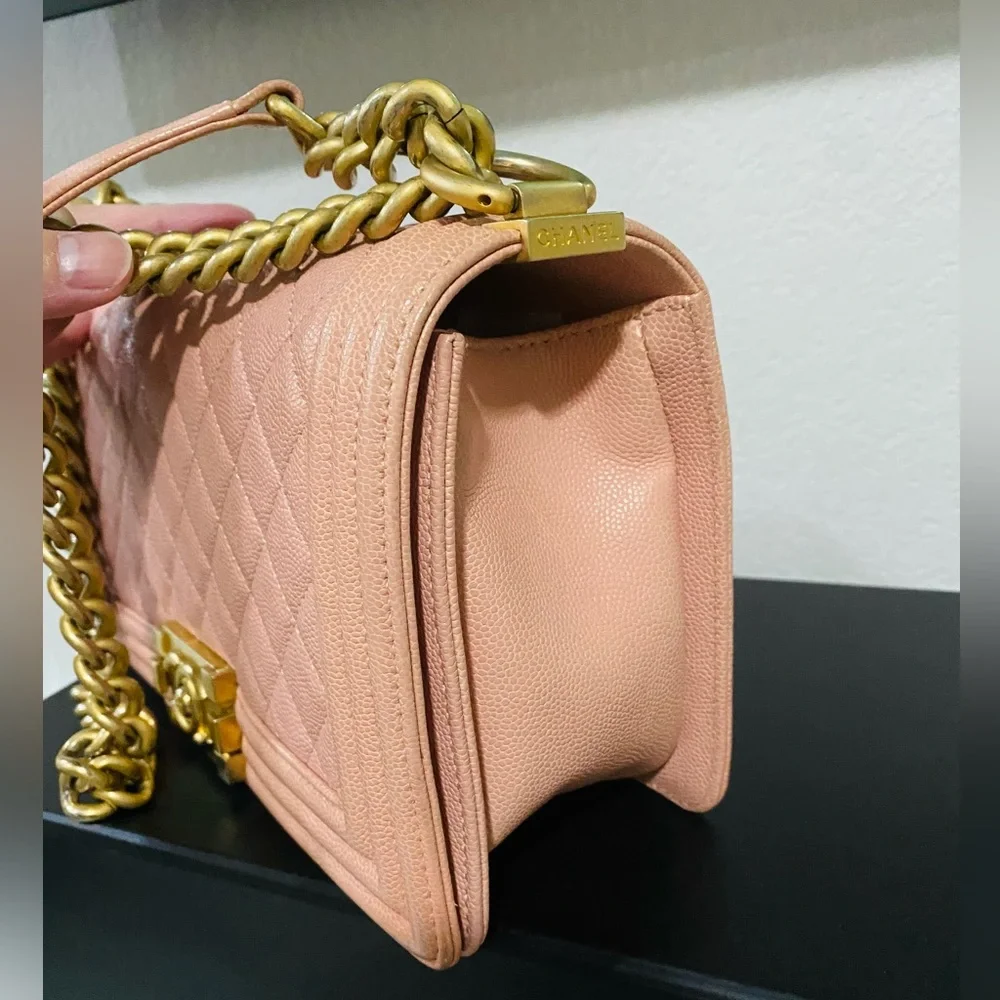 Chanel Le Boy Medium - Caviar - Picture 8 of 17